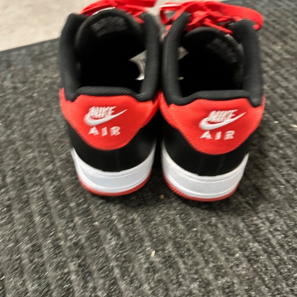 Nike Air Force One - Picture 3 of 3